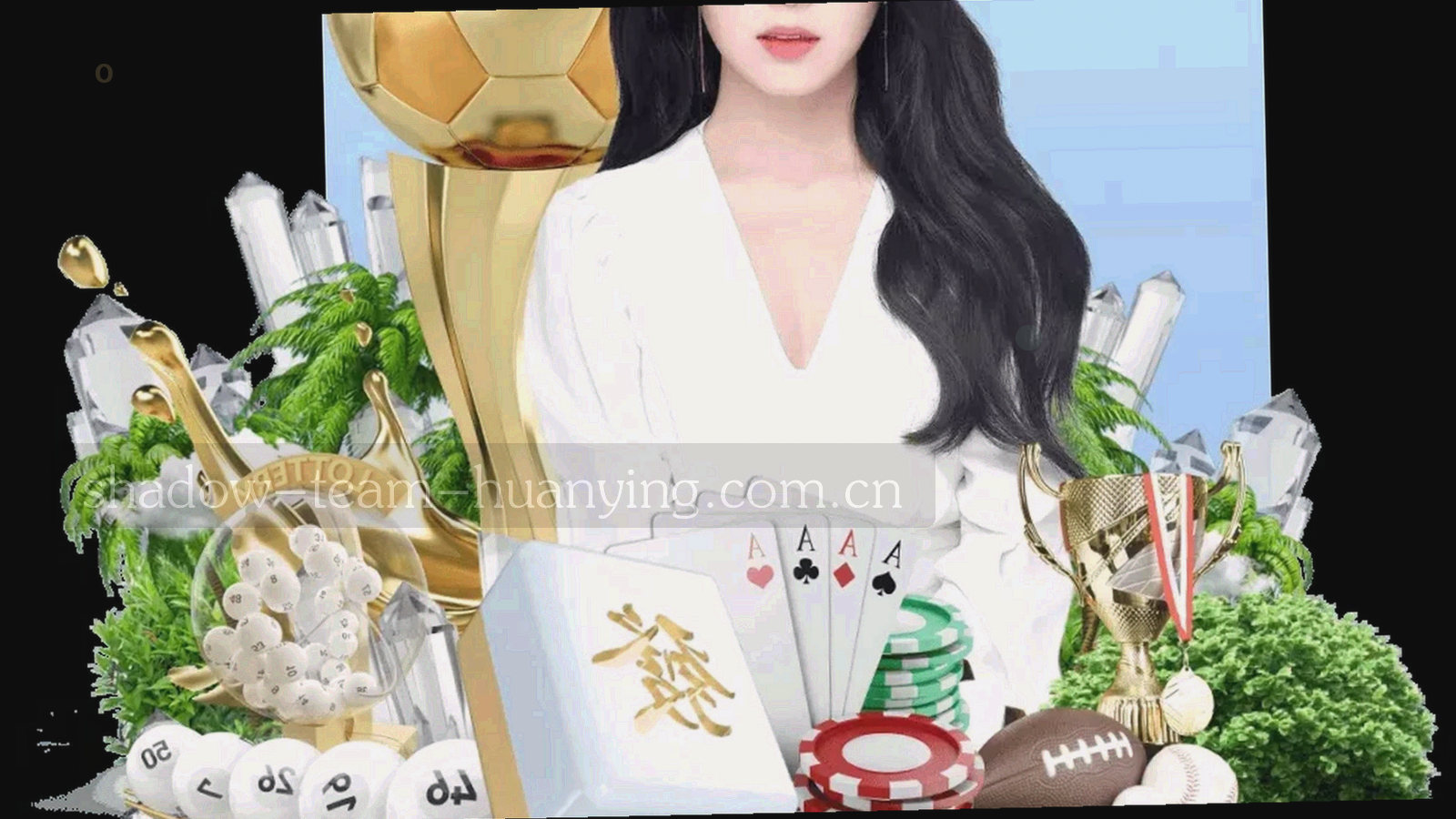 清晨光线下的青训场地俯拍，远处是训练中的球员剪影